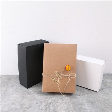 Darilne kartonske škatle